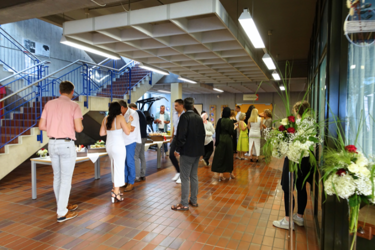 Caterin der Schüler der neuen Schulart "Berufskolleg für Ernährung und Haushaltsmanagement I"